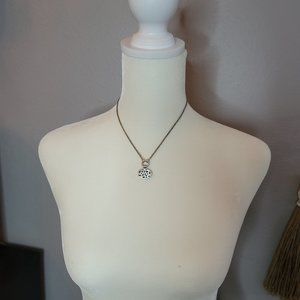 Lois Hill Necklace, Silver